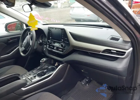 2021 Toyota Highlander L z USA, uszkodzony, nr VIN 5TDCZRBH6MS528171